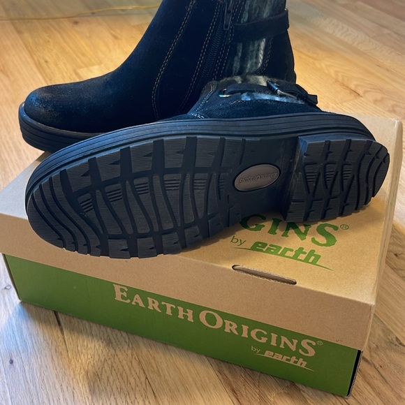Earth Origins Tate Suede Ankle Boots Women 7 - Picture 2 of 6